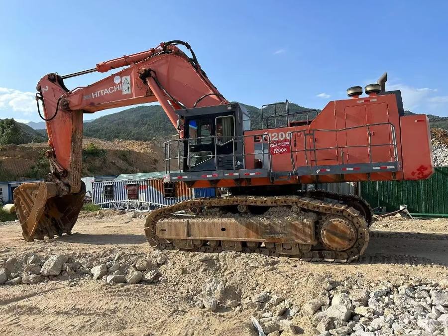Japan Used Hitachi Excavator 120 ton for sale Second Hand EX1200 Jindongyu Machinery