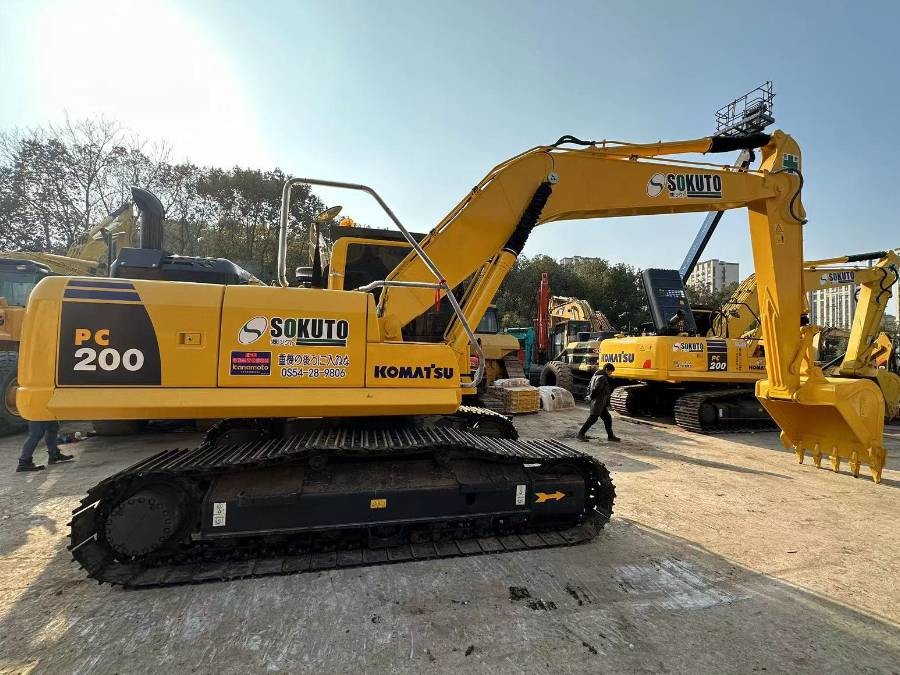 Japan Used Komatsu Excavator for sale Second Hand PC200-8 Jindongyu Machinery