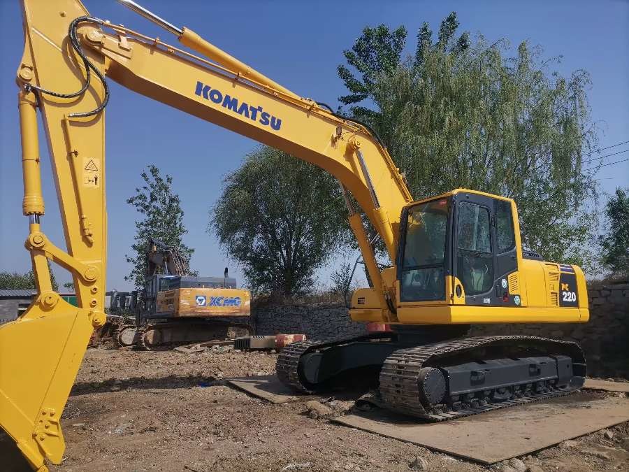 Japan Used Komatsu Excavator for sale Second Hand PC220-8 Jindongyu Machinery