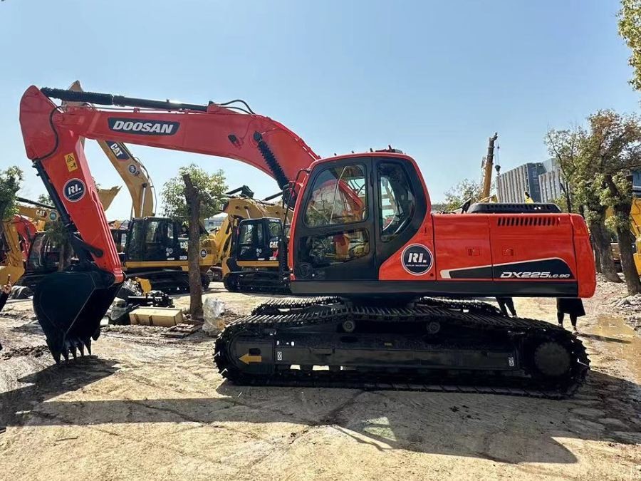 Korea Used Doosan Excavator for sale Second Hand DX225LC-9C Jindongyu Machinery