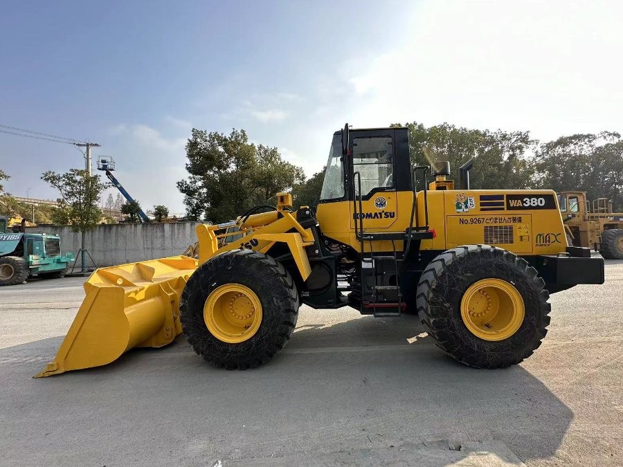 Japan Used Komatsu Loader for sale Second Hand WA380 Jindongyu Machinery